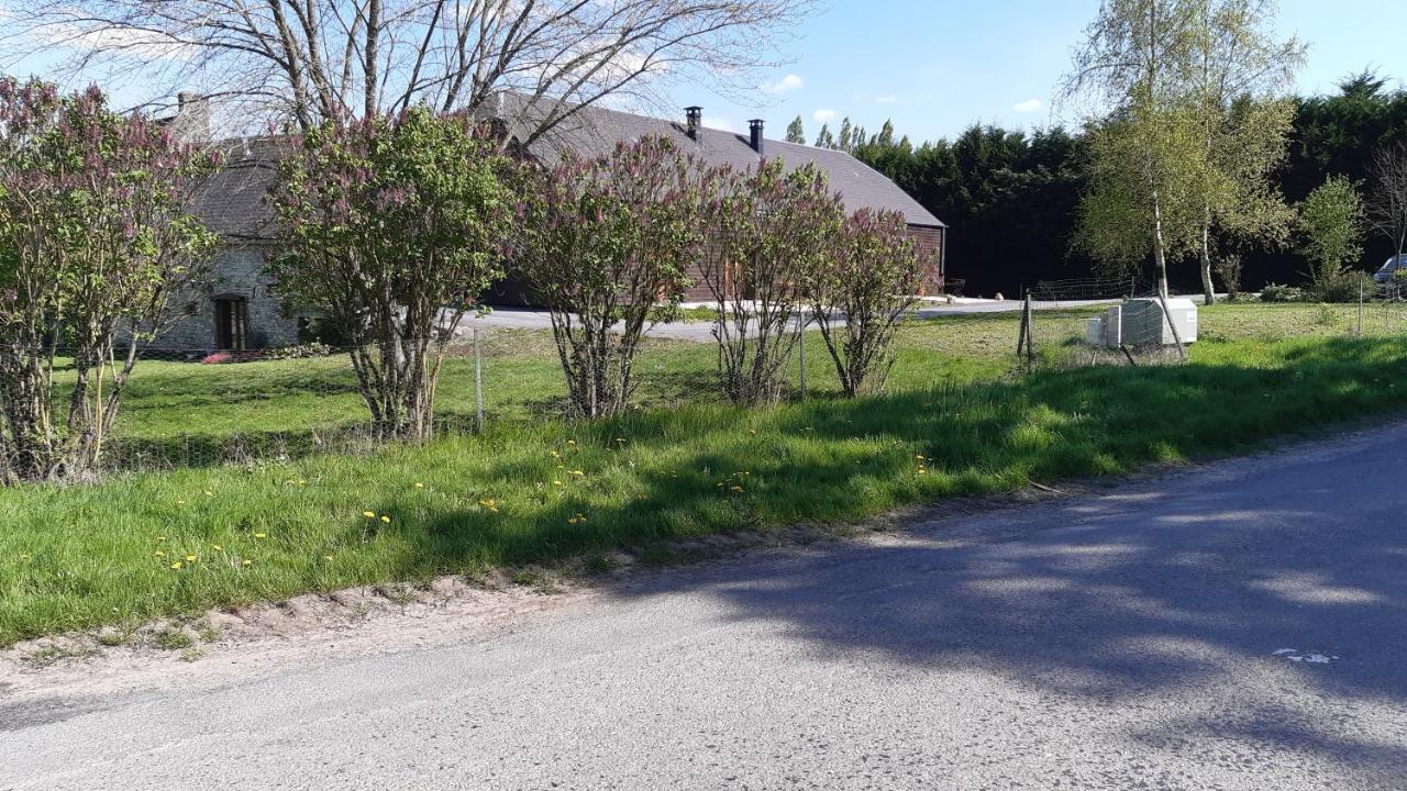 Vila Le Bois Du Gart Bossus-Les-Rumigny Exteriér fotografie